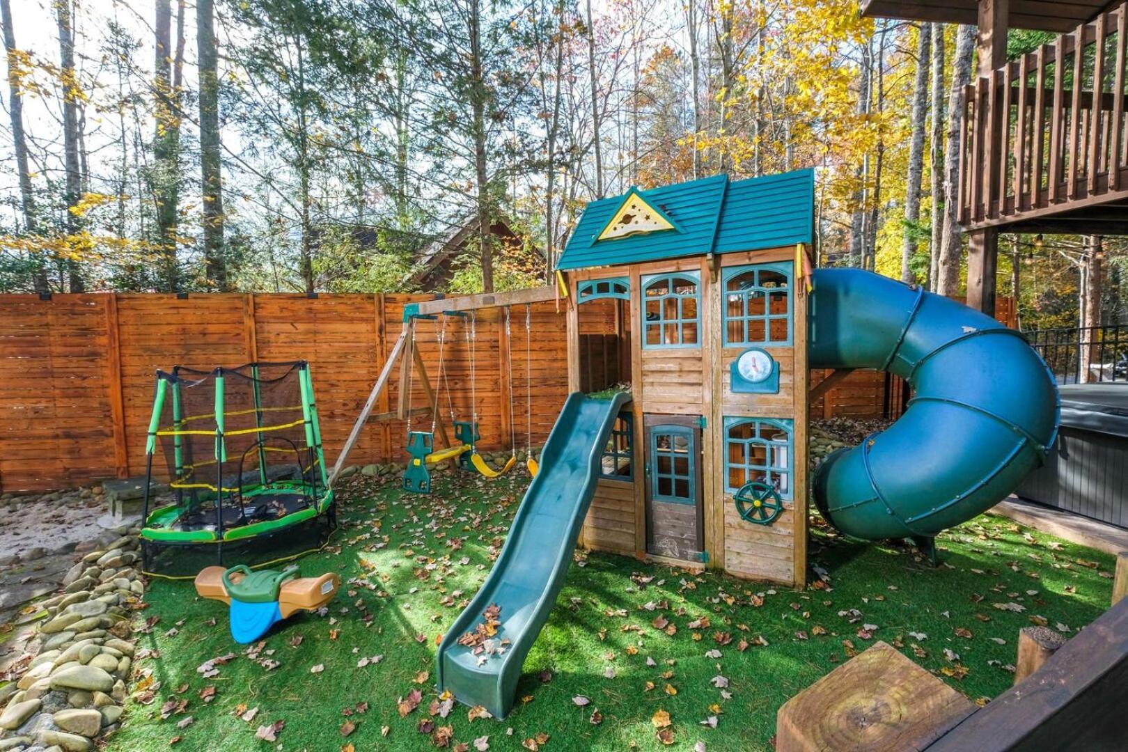 Pitter Patter Swimming Pool Ht Near D'Town Villa Gatlinburg Ngoại thất bức ảnh